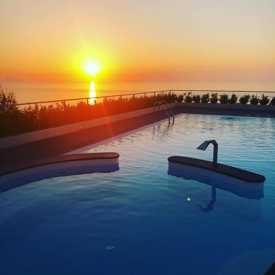 Villa Nove - Residence Dei Fiori زامبروني المظهر الخارجي الصورة