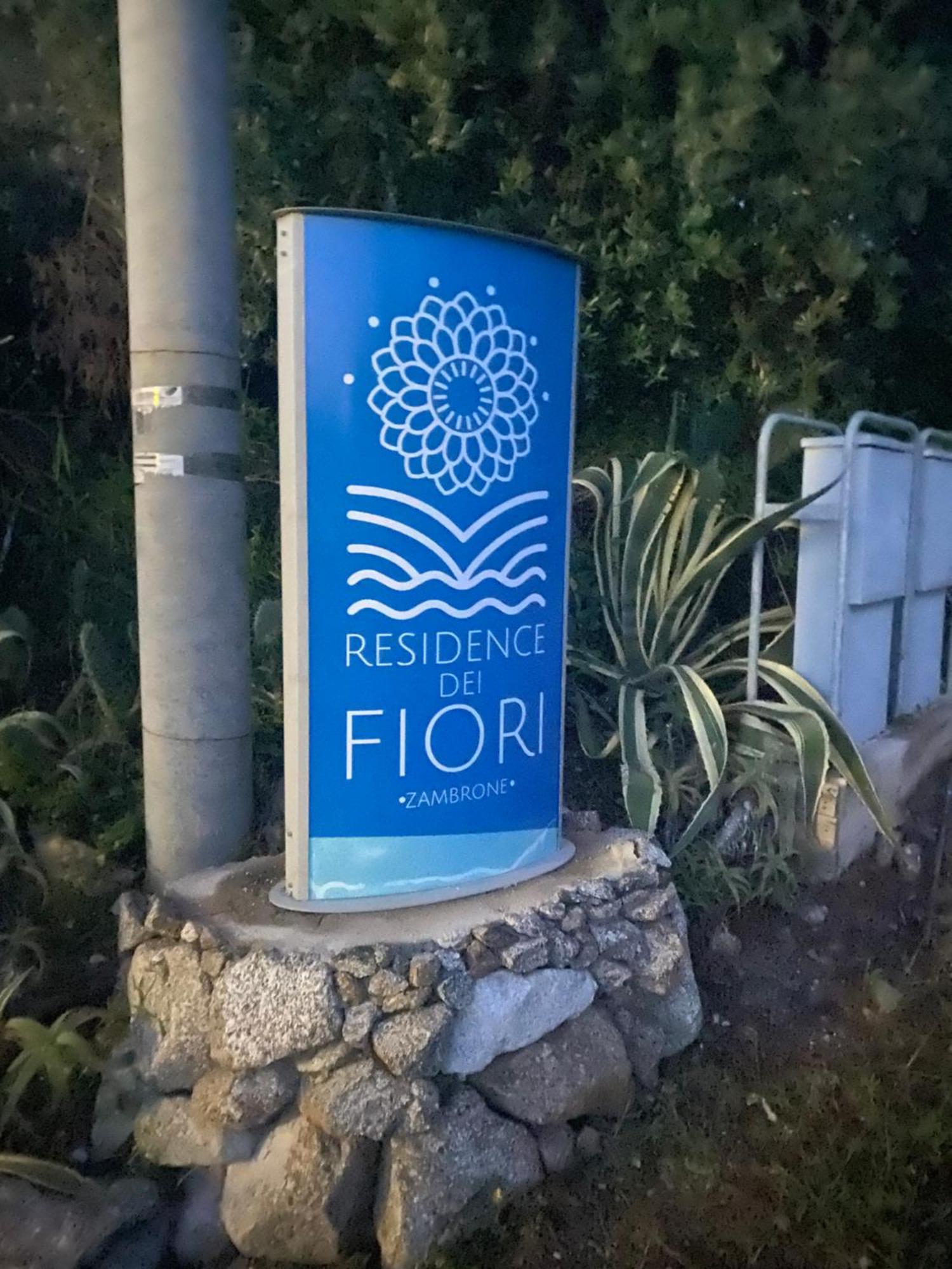 Villa Nove - Residence Dei Fiori زامبروني المظهر الخارجي الصورة